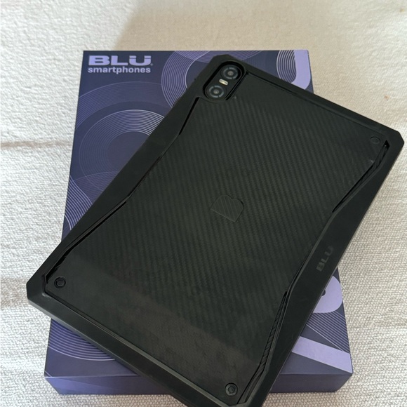 SMARTPHONE BLU - Picture 1 of 4